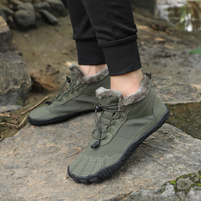 MountainShield™ – Warm Winter Hiking Shoes